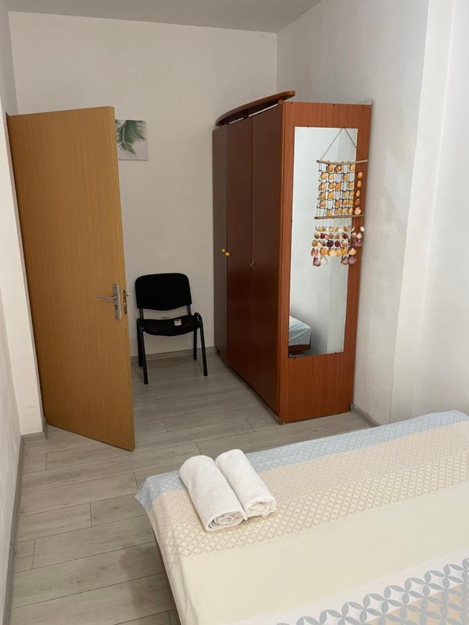 Apartament Piata Amzei 1 Bukarest Eksteriør billede