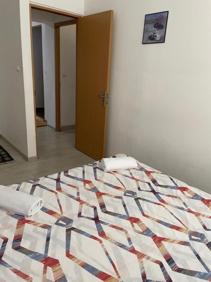 Apartament Piata Amzei 1 Bukarest Eksteriør billede